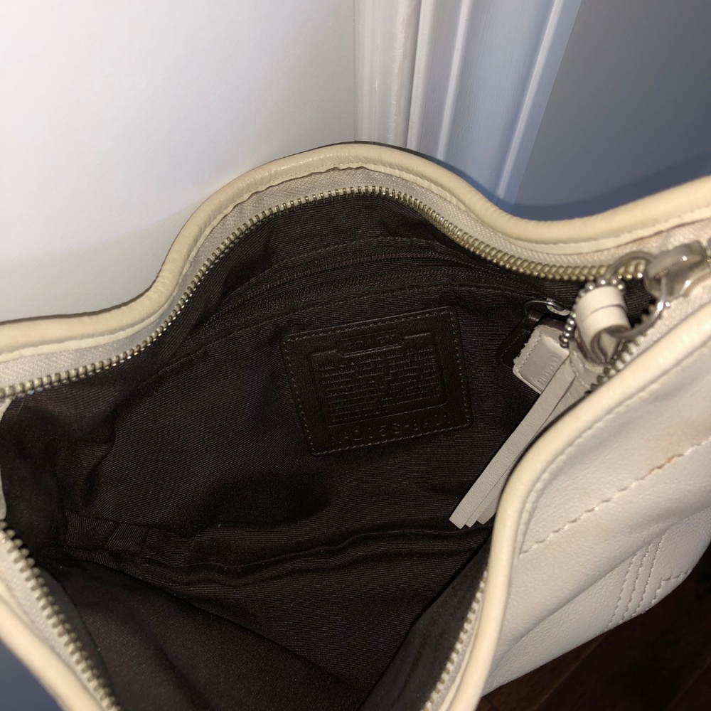 Purse - Picture 2 of 3